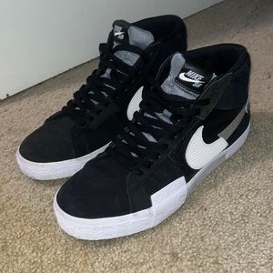 Nike SB Blazer Mid